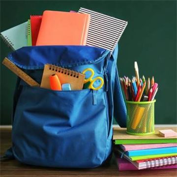 Upto 70% off on Schoo bags,Lunch Boxes