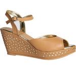 Get Upto 70% off on Ladies Footwear